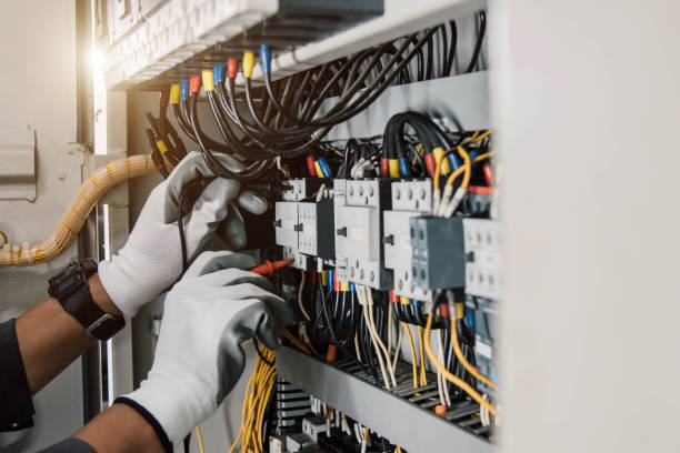 Best Best Electricians Near Me  in Highland, IL